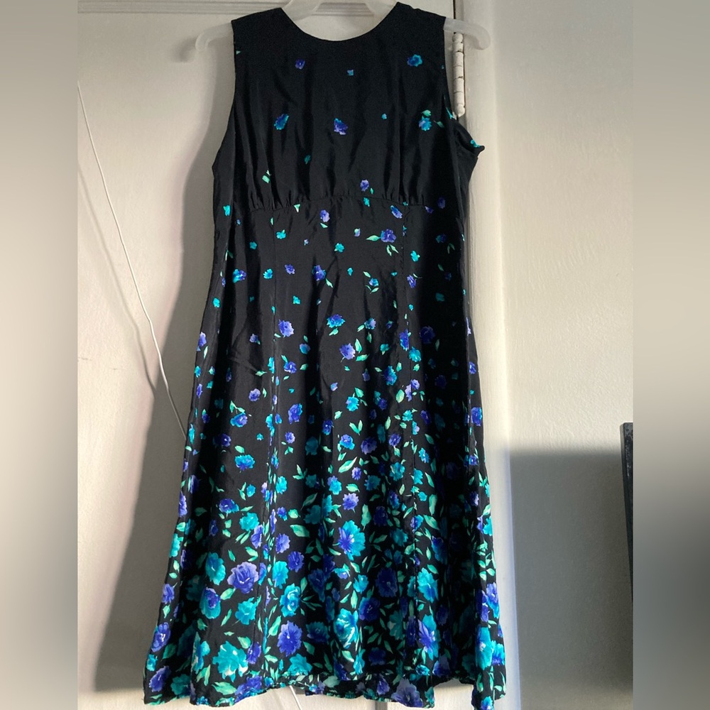 Elegant Black and Blue Floral Midi Dress
